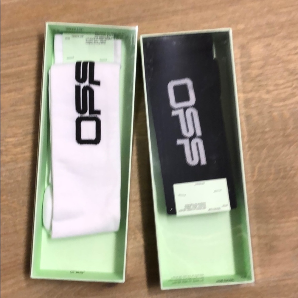 Off white socks